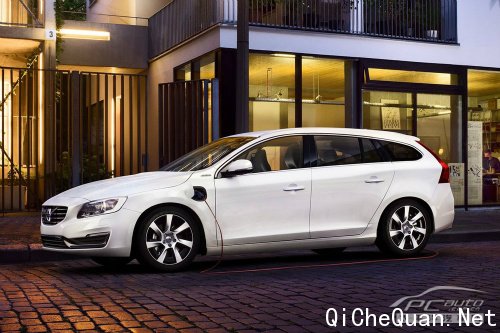 2014ֶV60 Plug in Hybrid